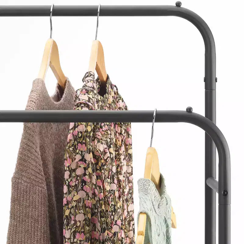 Whitmor Double Rod Garment Rack Noir : Cadre en acier, 155 cm de hauteur, 109 cm de largeur, 43 cm de profondeur, assemblage par un adulte requis