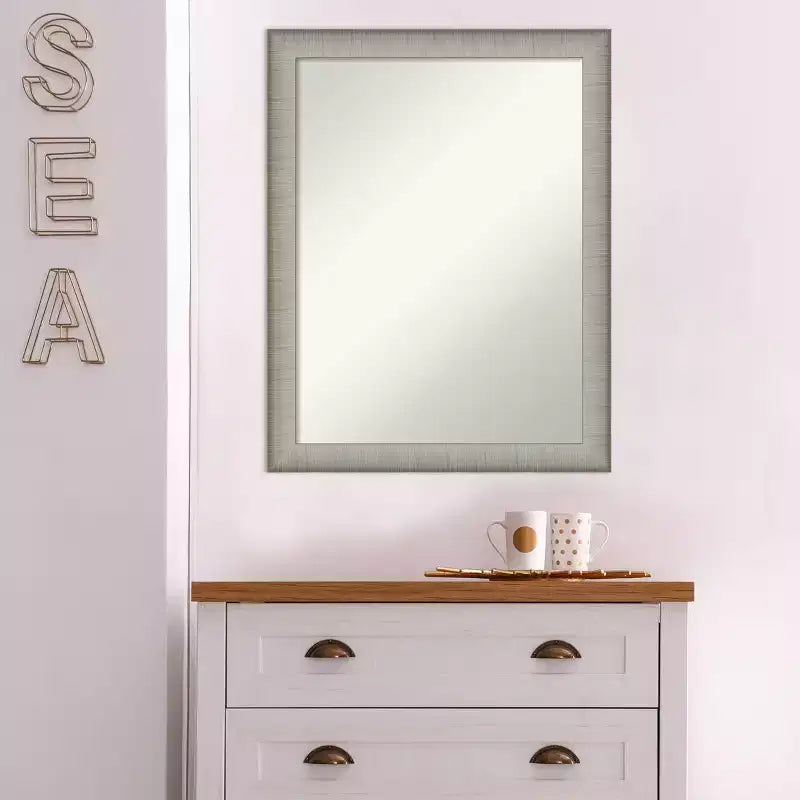 Miroir mural en étain brossé de 21 po x 27 po pour meuble-lavabo de salle de bain - Amanti Art : Rectangle moderne, cadre en polystyrène