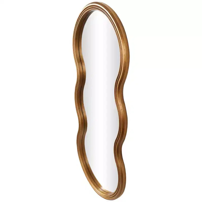 Miroir mural en bois ondulé 47"x20" avec cadre nervuré doré - Olivia & May