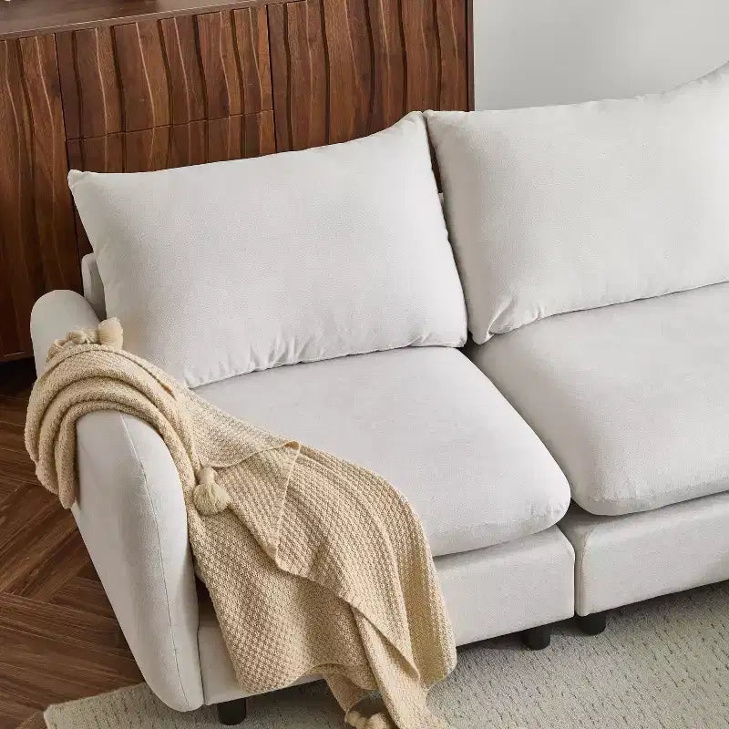 Christopher Knight Home Acker Canapé sectionnel moderne 69 places rembourré avec coussins, blanc