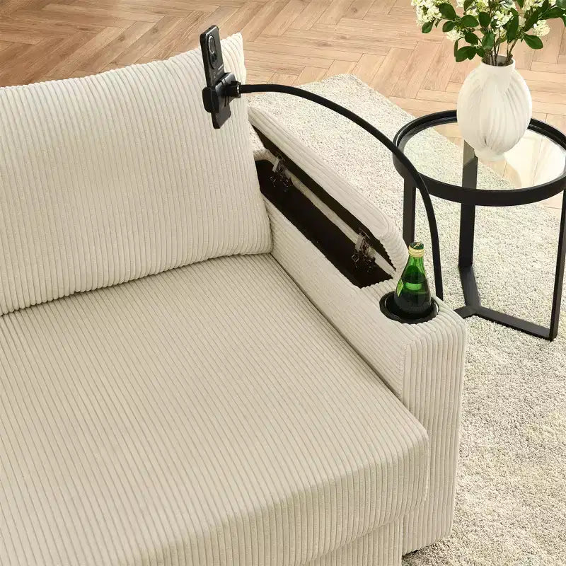 Canapé 3 places moderne en velours côtelé GDFStudio Rod 102 avec porte-gobelets, support de téléphone portable, rangement d'accoudoir et pouf