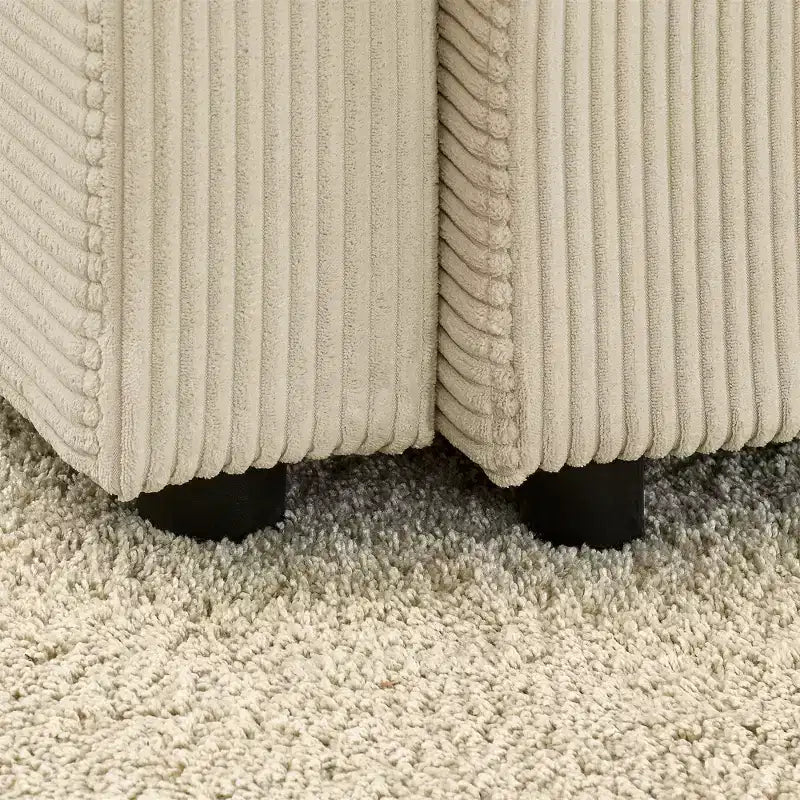 Canapé 3 places moderne en velours côtelé GDFStudio Rod 102 avec porte-gobelets, support de téléphone portable, rangement d'accoudoir et pouf