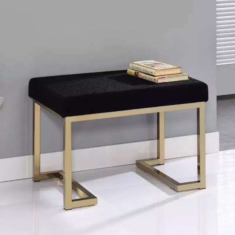 Pouf rembourré Simple Relax avec base en métal, noir et champagne