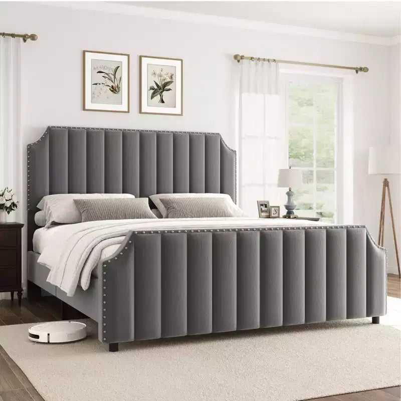 Cadre de lit WhizMax Grand lit/Très grand lit avec tête de lit de 127,5 cm de hauteur, cadre de lit Queen en velours avec tête et pied de lit touffetés à canaux verticaux