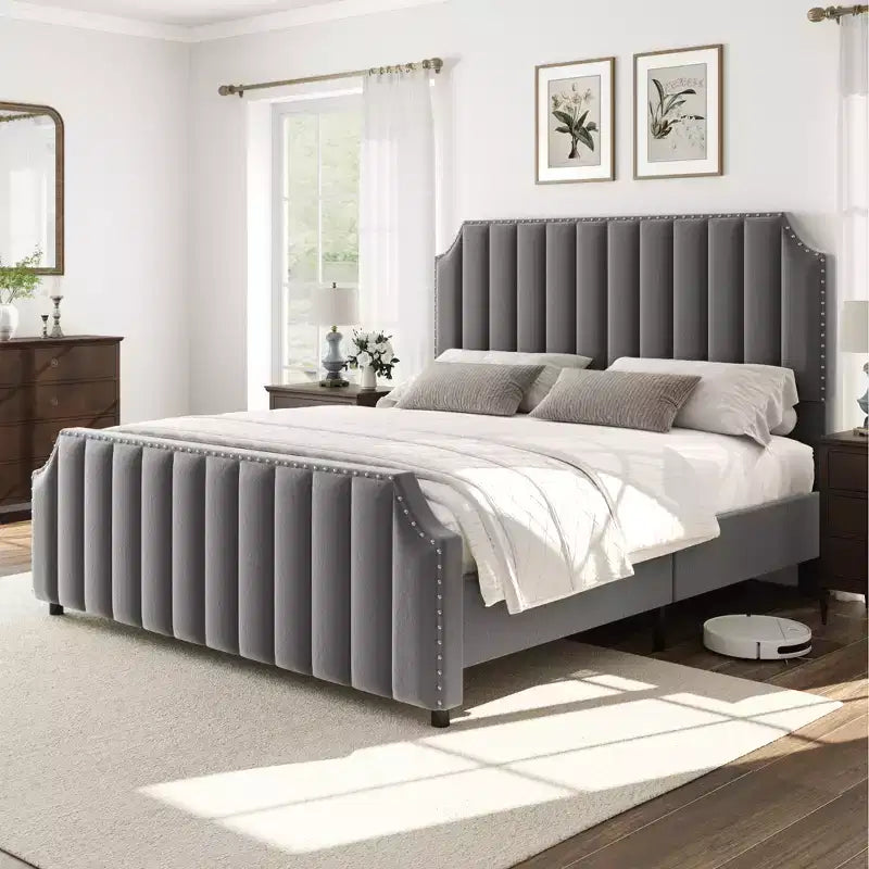 Cadre de lit WhizMax Grand lit/Très grand lit avec tête de lit de 127,5 cm de hauteur, cadre de lit Queen en velours avec tête et pied de lit touffetés à canaux verticaux