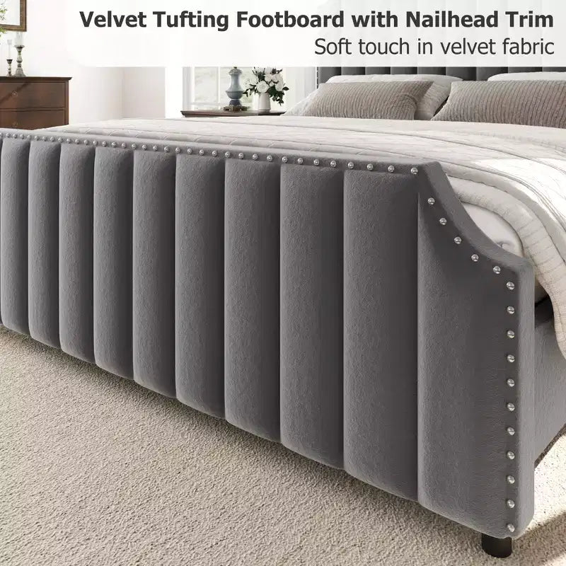 Cadre de lit WhizMax Grand lit/Très grand lit avec tête de lit de 127,5 cm de hauteur, cadre de lit Queen en velours avec tête et pied de lit touffetés à canaux verticaux