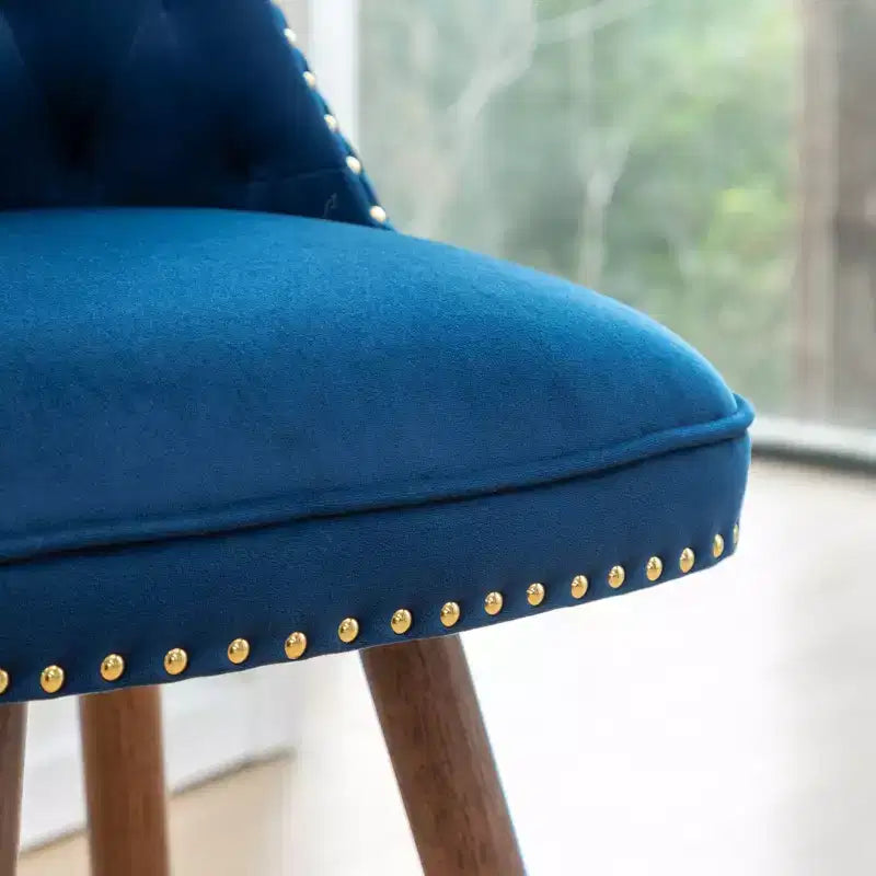 Lot de 2 tabourets de comptoir Elvara touffetés avec boutons et clous décoratifs, par Roundhill Furniture