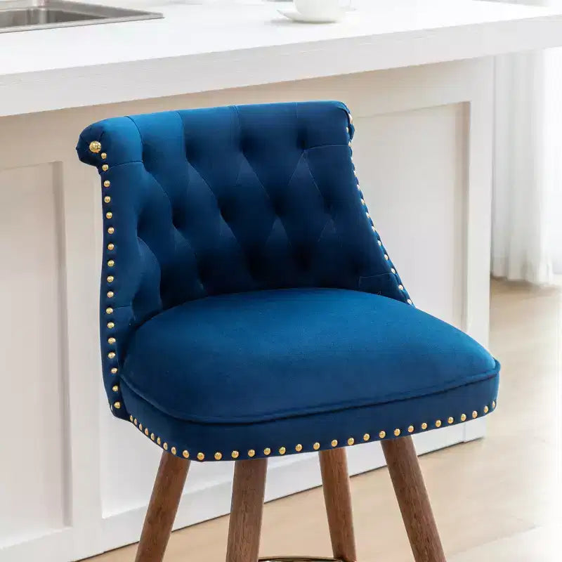 Lot de 2 tabourets de comptoir Elvara touffetés avec boutons et clous décoratifs, par Roundhill Furniture