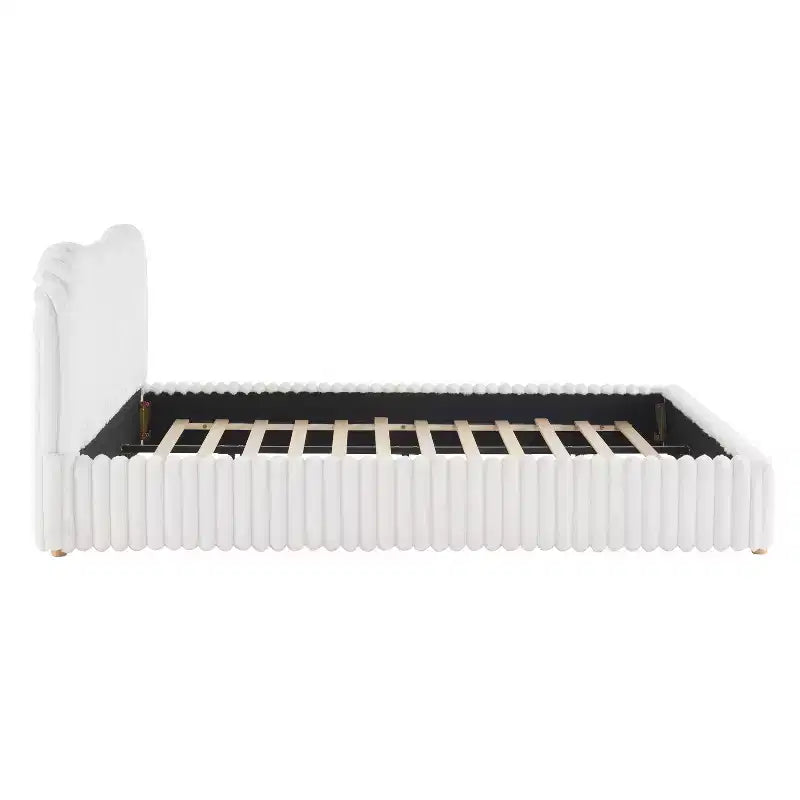 Christopher Knight Home Merrill Lit Plateforme Rembourré Bouclé avec Tête de Lit Ondulée et Surpiqûres Verticales, Blanc