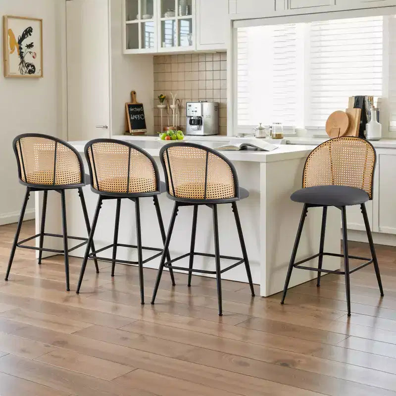 Tabourets de bar pivotants Bekrvio 26 Mid-Century Modern, lot de 2/3/4, chaises de bar rembourrées en similicuir avec dossier en rotin et pieds en métal pour comptoir de cuisine