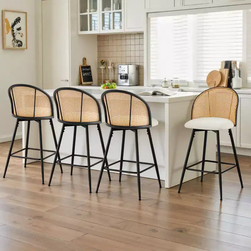 Tabourets de bar pivotants Bekrvio 26 Mid-Century Modern, lot de 2/3/4, chaises de bar rembourrées en similicuir avec dossier en rotin et pieds en métal pour comptoir de cuisine