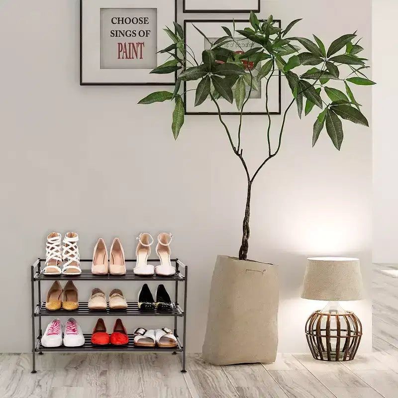 Seville Classics Étagère à chaussures empilable à 3 niveaux en résine, 9 paires
