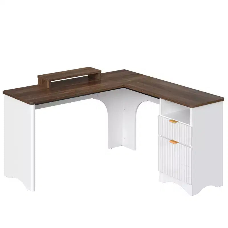 Bureau d'angle Bestier de 140 cm avec tiroirs, bureau d'ordinateur de bureau avec coins arrondis, support d'écran et panneaux cannelés, blanc et noyer