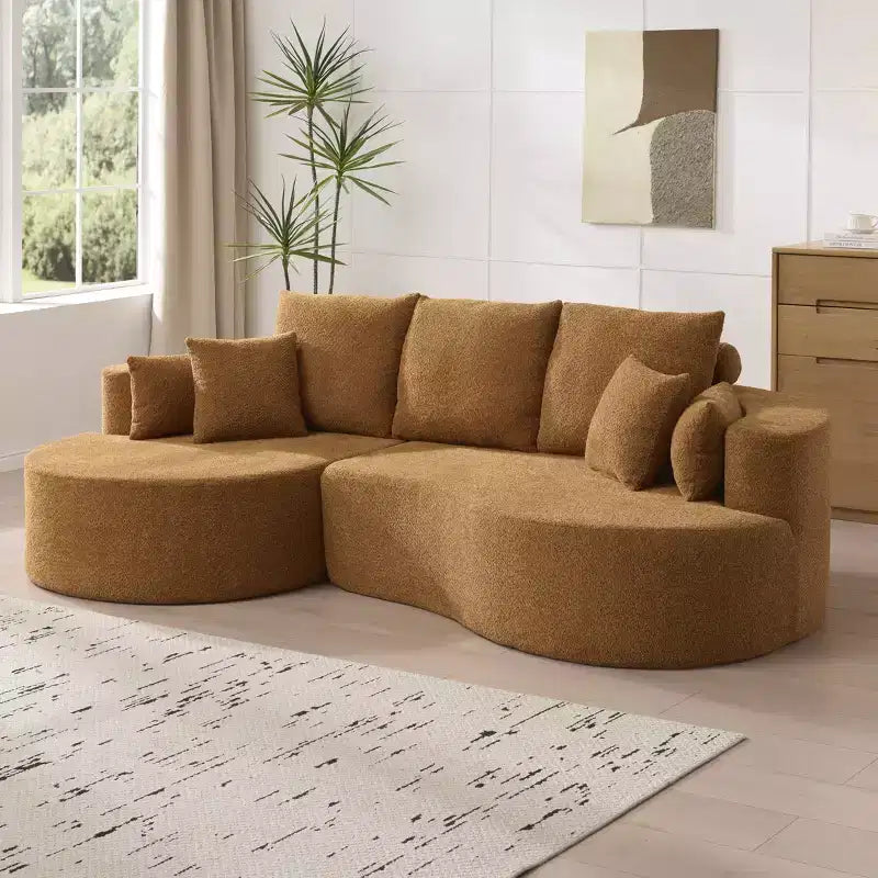 Canapé d'angle incurvé moderne Christopher Knight Home Camilla 106 po à 3 places rembourré avec 7 oreillers