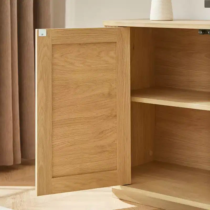 Meuble TV Japandi 64 po en rotin, console média avec coins arrondis cannelés et 4 portes en cannage - Panipeachy