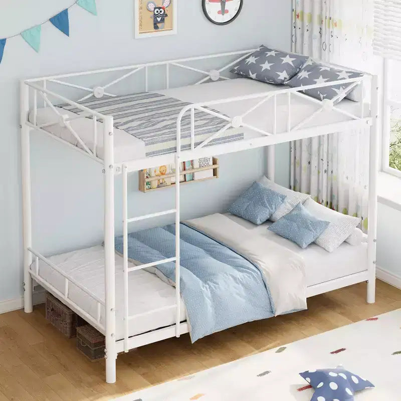 Lit superposé double blanc en métal, design industriel, barrières de sécurité, cadre en acier peu encombrant pour l'école, la chambre