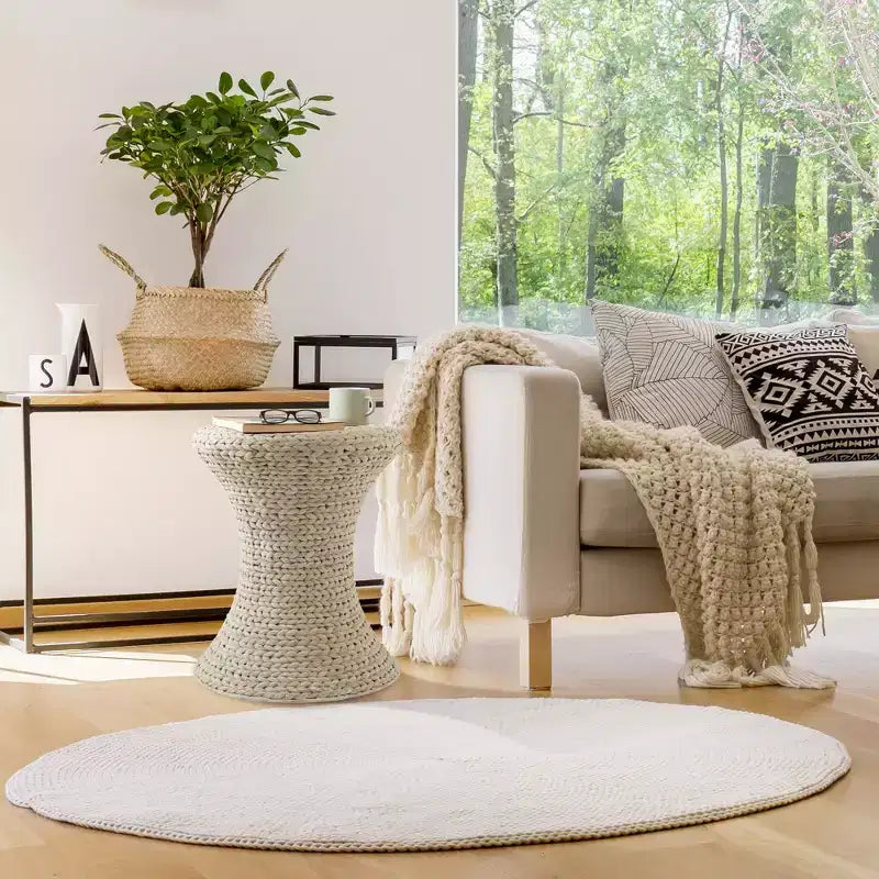 Casafield Table d'appoint sablier - Blanc blanchi, Table d'appoint en jacinthe d'eau, Table d'appoint en osier tressé style bohème pour salon, chambre, entrée