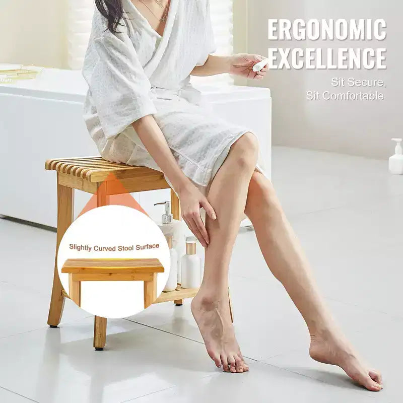Banc de douche en bambou, 48,5 x 28,7 x 46,5 cm, tabouret de douche étanche avec étagère de rangement, siège de bain de 150 kg pour intérieur et extérieur