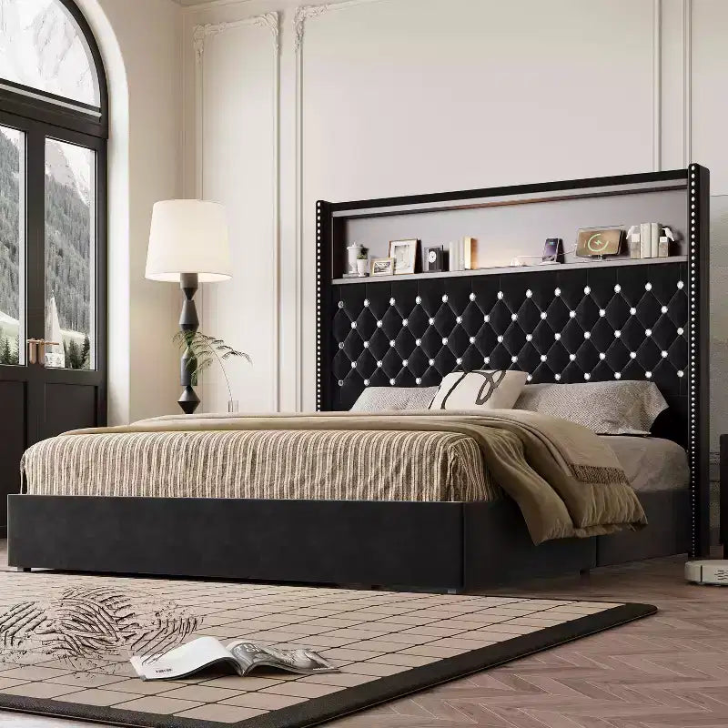 Lit capitonné en velours MAYEERTY Queen Size avec veilleuse port USB et tête de lit haute de 52 pouces avec décor de rivets et étagère de tête de lit pour chambre à coucher, noir