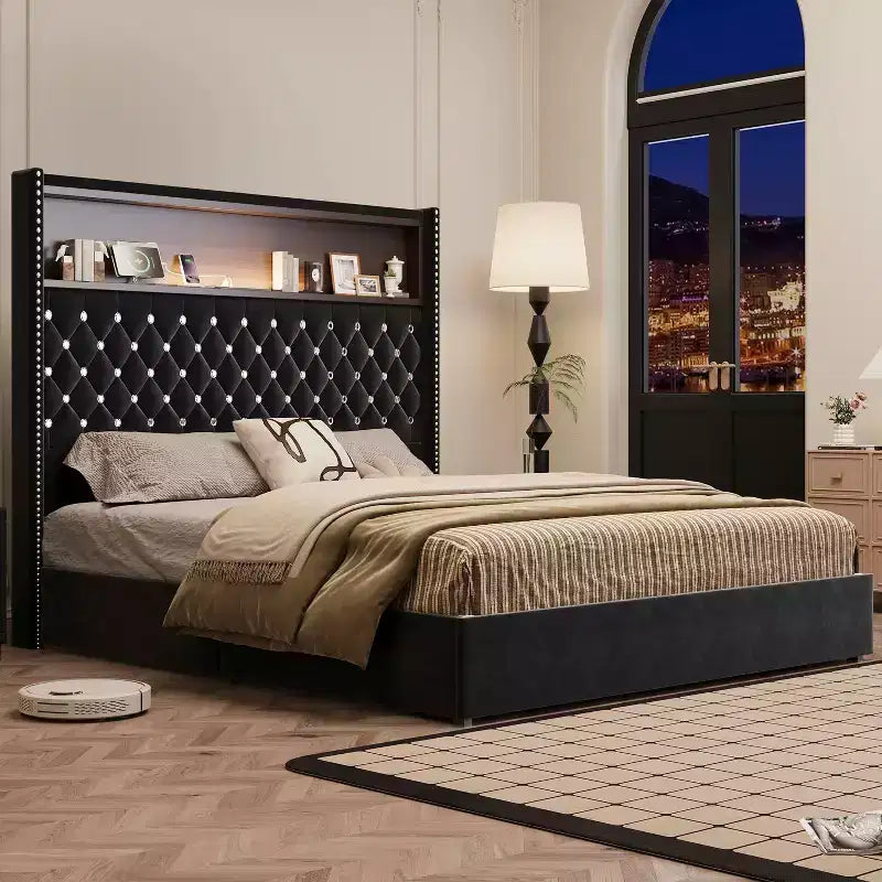 Lit capitonné en velours MAYEERTY Queen Size avec veilleuse port USB et tête de lit haute de 52 pouces avec décor de rivets et étagère de tête de lit pour chambre à coucher, noir
