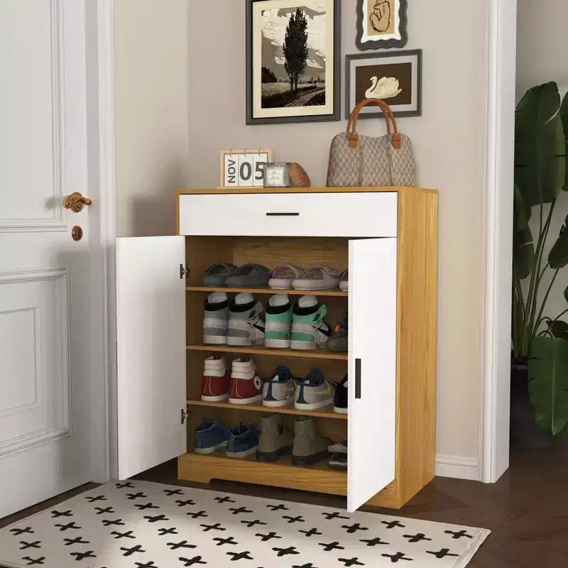 JVNOXK Meuble à chaussures à quatre niveaux, étagère à chaussures autoportante en bois, avec deux portes d'armoire blanches et des étagères réglables, idéal pour les entrées