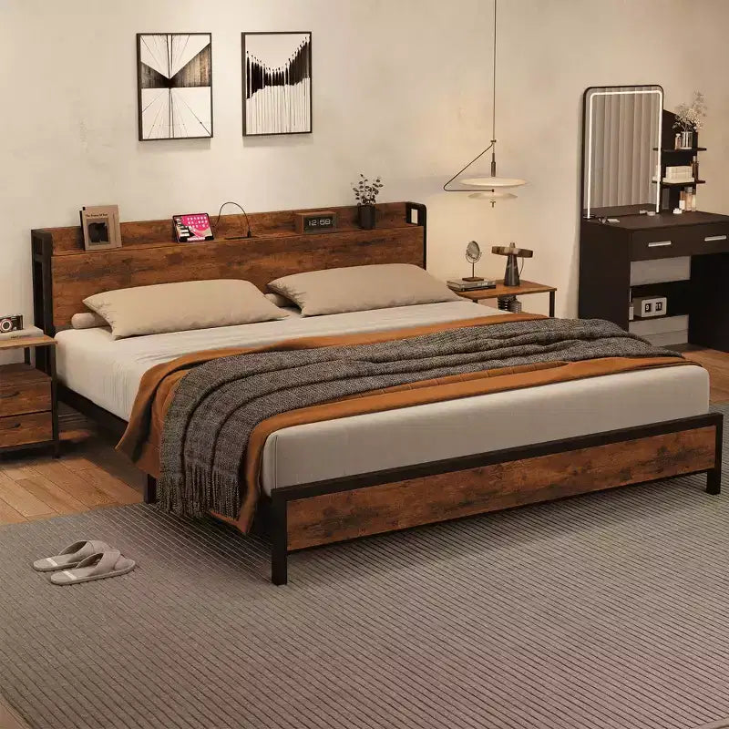 Cadre de lit King Size avec tête de lit de rangement, plateforme de lit King industrielle, pas besoin de sommier tapissier, assemblage facile, support de matelas - Marron rustique