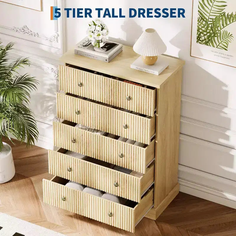 Commode de chambre à 5 tiroirs, armoire verticale en bois, avec poignées en métal, adaptée aux appartements, chambres à coucher, salons et salles à manger.