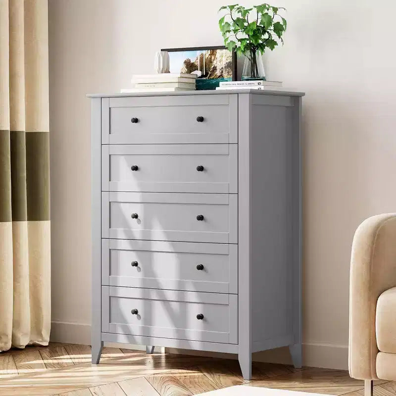 Commode 5 tiroirs pour chambre à coucher - Commode haute et moderne en bois avec tiroirs profonds et poignées en métal pour entrée ou couloir