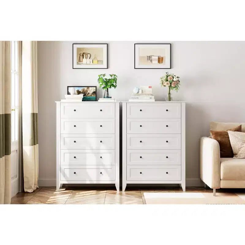 Commode 5 tiroirs pour chambre à coucher - Commode haute et moderne en bois avec tiroirs profonds et poignées en métal pour entrée ou couloir