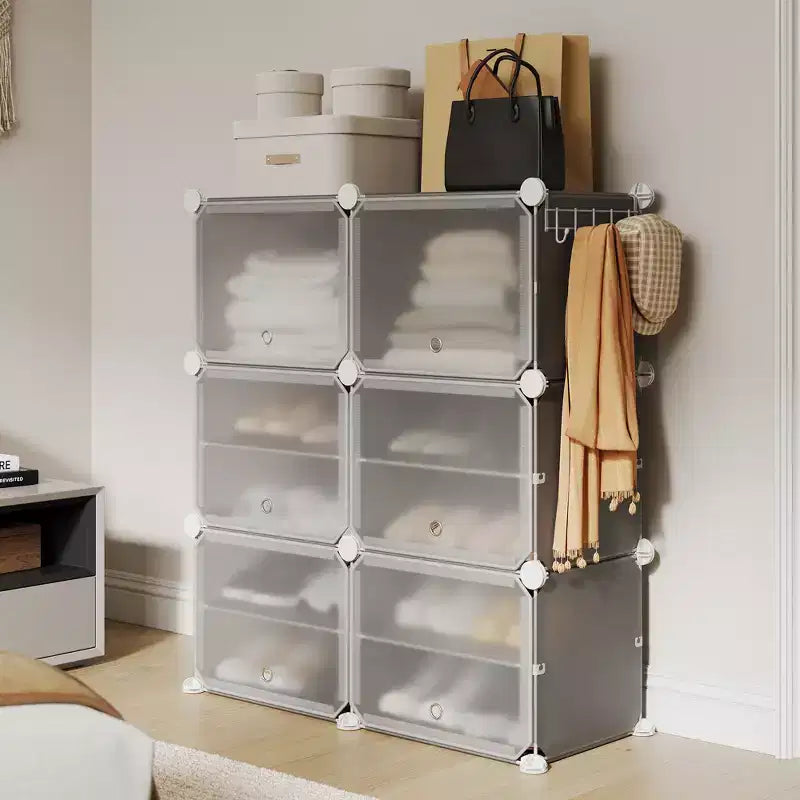 Meuble à chaussures modulaire à six compartiments avec portes - convient aux couloirs, chambres ou salons, peu encombrant et facile à assembler.