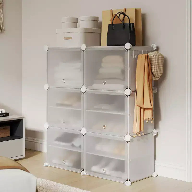 Meuble à chaussures modulaire à six compartiments avec portes - convient aux couloirs, chambres ou salons, peu encombrant et facile à assembler.