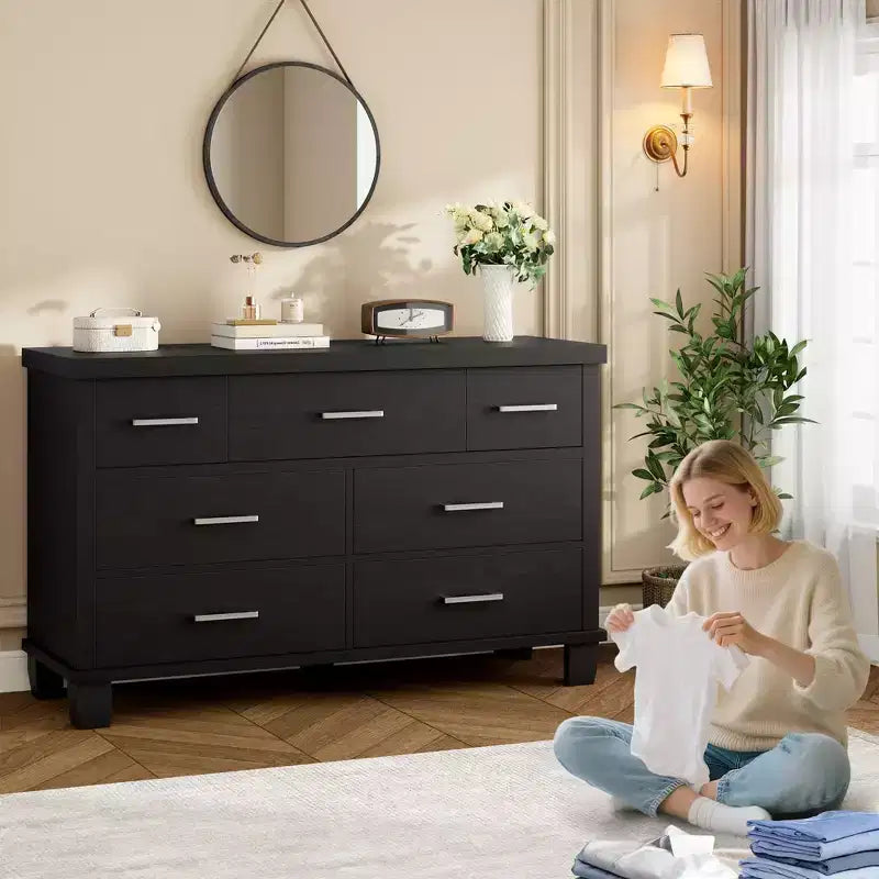 Commode 7 tiroirs pour chambre à coucher - Organisateur moderne en bois avec poignées métalliques pour salon, placard, entrée