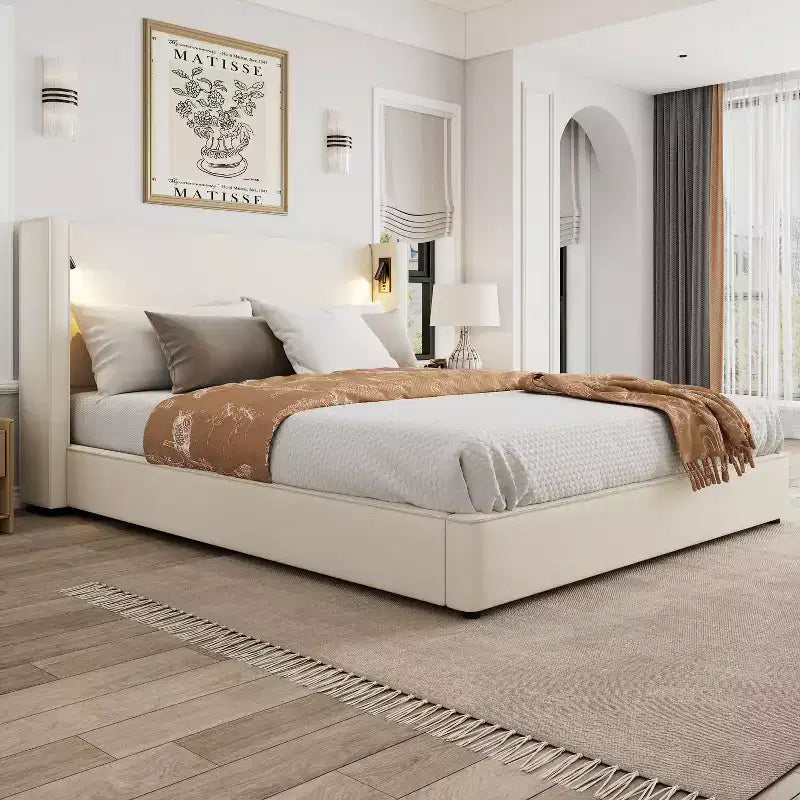 Cadre de lit moderne en bois et lin Christopher Knight Home Kanya avec tête de lit haute à oreilles, lampe et port USB