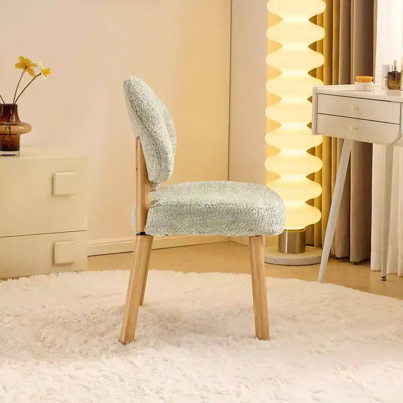 Fauteuil d'appoint moelleux Cloud Puff avec pieds en bois - Chaise moderne pour coiffeuse et salon
