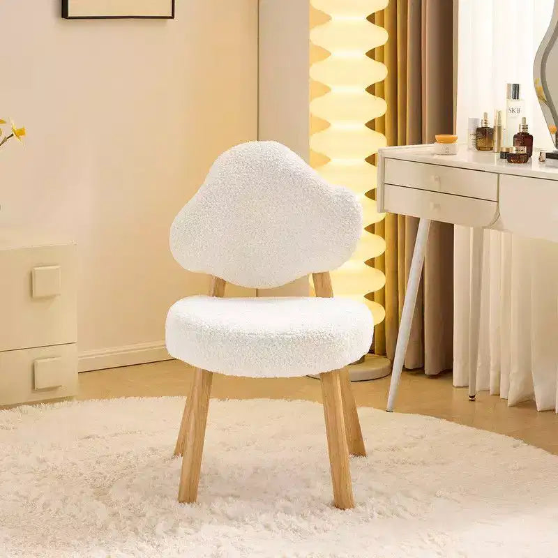 Fauteuil d'appoint moelleux Cloud Puff avec pieds en bois - Chaise moderne pour coiffeuse et salon