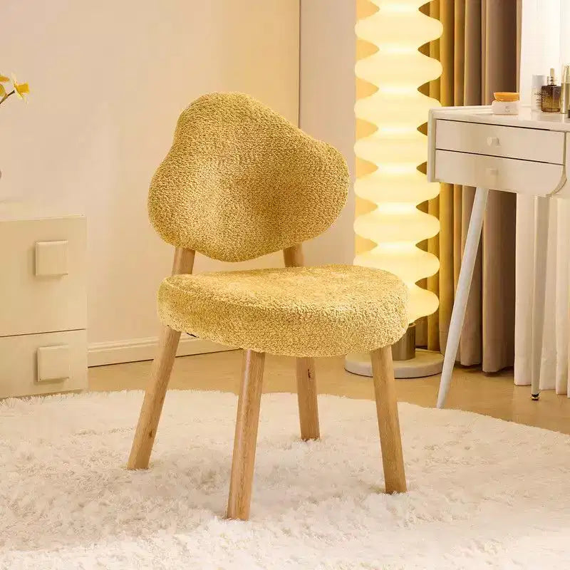 Fauteuil d'appoint moelleux Cloud Puff avec pieds en bois - Chaise moderne pour coiffeuse et salon