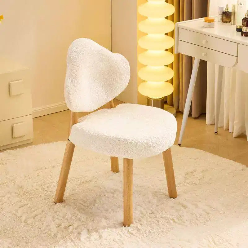 Fauteuil d'appoint moelleux Cloud Puff avec pieds en bois - Chaise moderne pour coiffeuse et salon