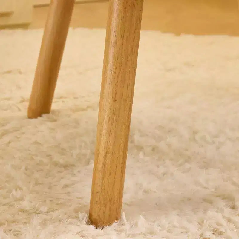 Fauteuil d'appoint moelleux Cloud Puff avec pieds en bois - Chaise moderne pour coiffeuse et salon