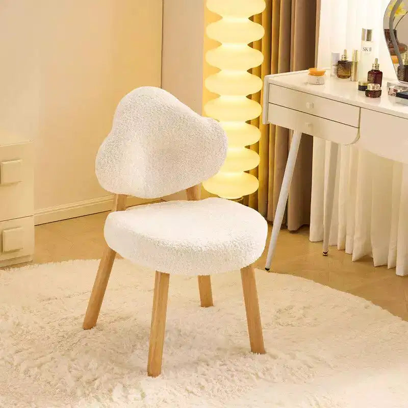 Fauteuil d'appoint moelleux Cloud Puff avec pieds en bois - Chaise moderne pour coiffeuse et salon