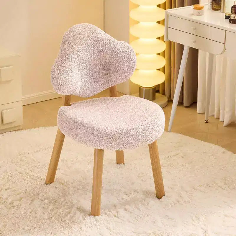 Fauteuil d'appoint moelleux Cloud Puff avec pieds en bois - Chaise moderne pour coiffeuse et salon