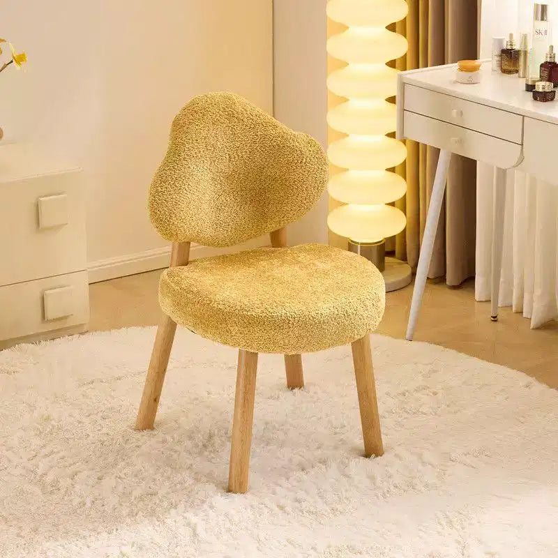Fauteuil d'appoint moelleux Cloud Puff avec pieds en bois - Chaise moderne pour coiffeuse et salon