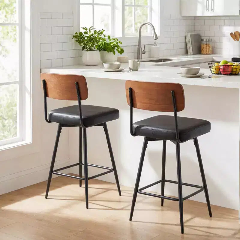 Lot de 2/4 tabourets de bar rembourrés Costway 27 avec dossier en bois et pieds en métal, repose-pieds Noir/Blanc