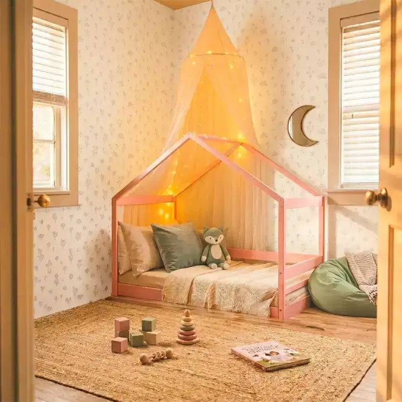 Lit de tout-petit Trellis House de Little Seeds