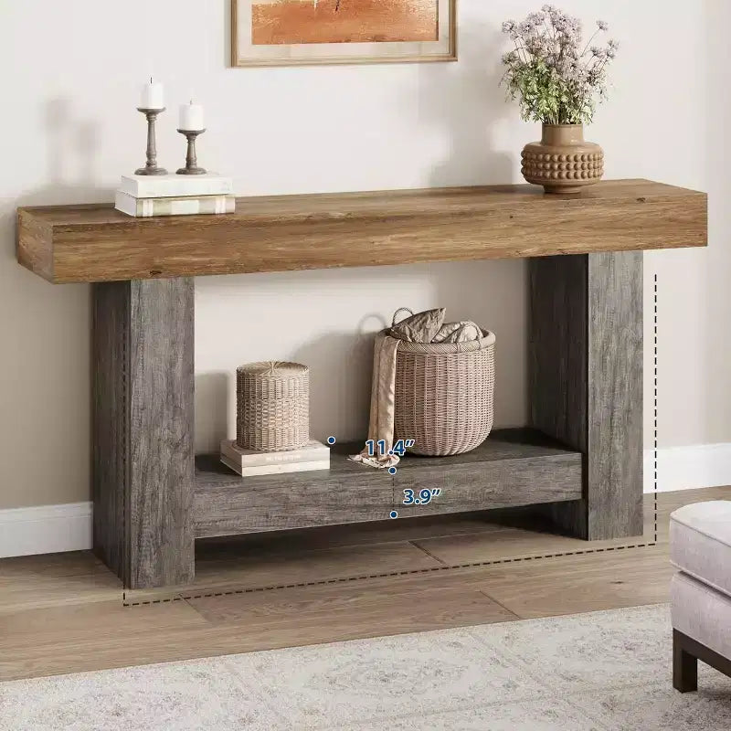 Console de chemin de ferme de 63 po, table de canapé rustique à 2 niveaux brun et gris derrière le canapé avec rangement ouvert pour l'entrée, le salon et le couloir
