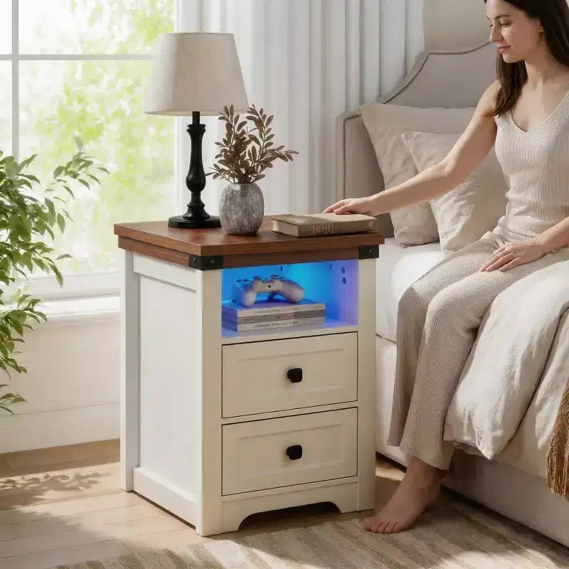 Table de chevet Homy Casa à 2 tiroirs, table d'appoint moderne avec station de charge et lumière LED, blanche