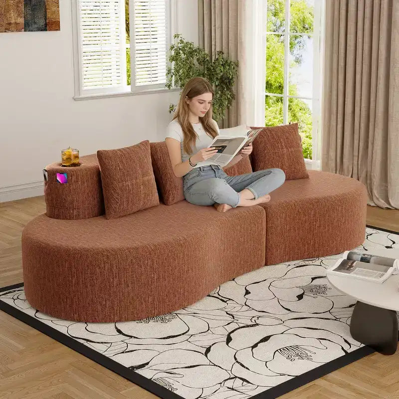 Canapé d'angle modulable incurvé, canapé 3 places avec porte-gobelets, pochette latérale et 4 oreillers pour salon, bureau, appartement - ModernLuxe