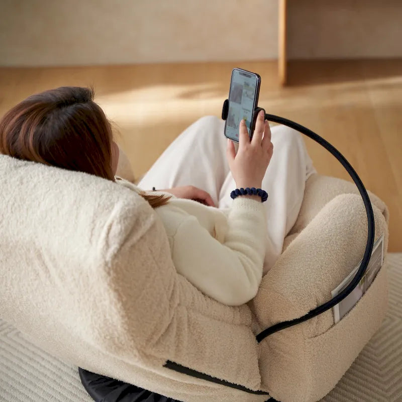 Fauteuil inclinable pivotant simple en bouclette beige avec dossier et appui-tête réglables
