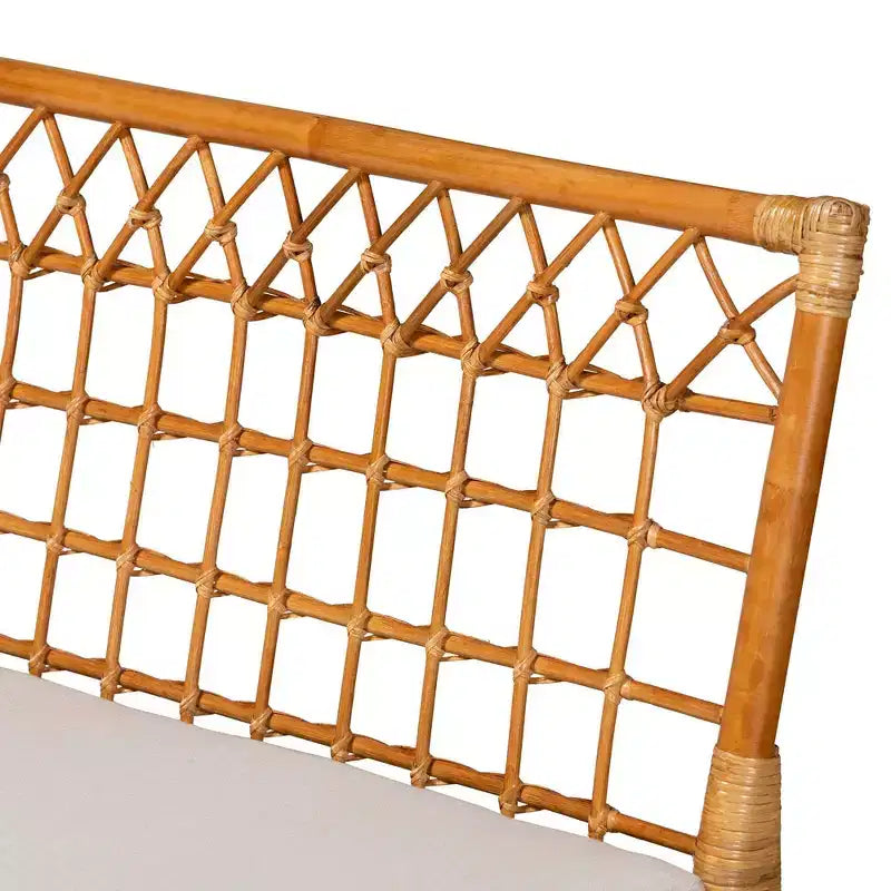 bali & pari Ensemble de banquette de salle à manger en rotin Capella 3 pièces Blanc/Miel clair : Fabriqué à la main, coussins en mousse, aucun assemblage requis