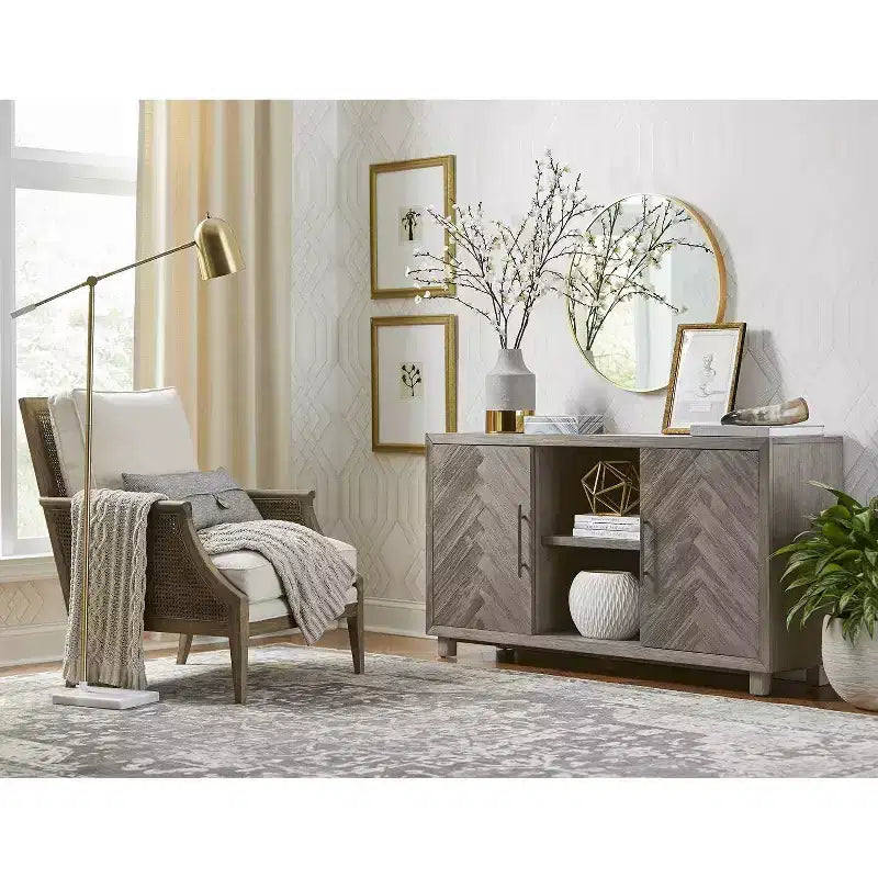Meuble TV console Palisade pour téléviseurs jusqu'à 60 po gris - Martin Furniture : motif à chevrons, quincaillerie en fer