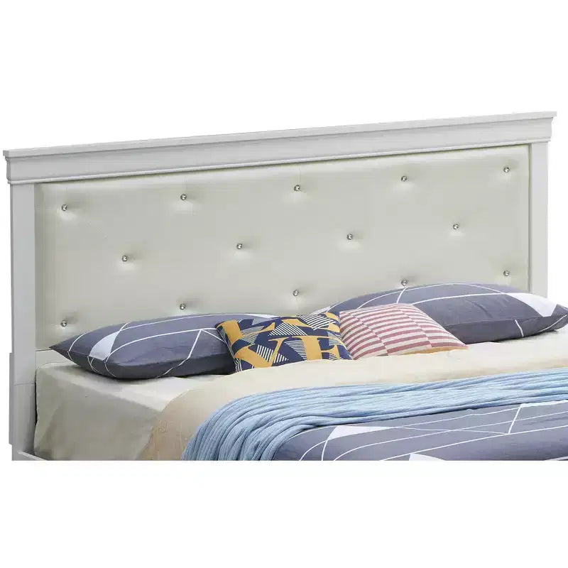 Lits à panneaux Lorana et Queen Passion Furniture